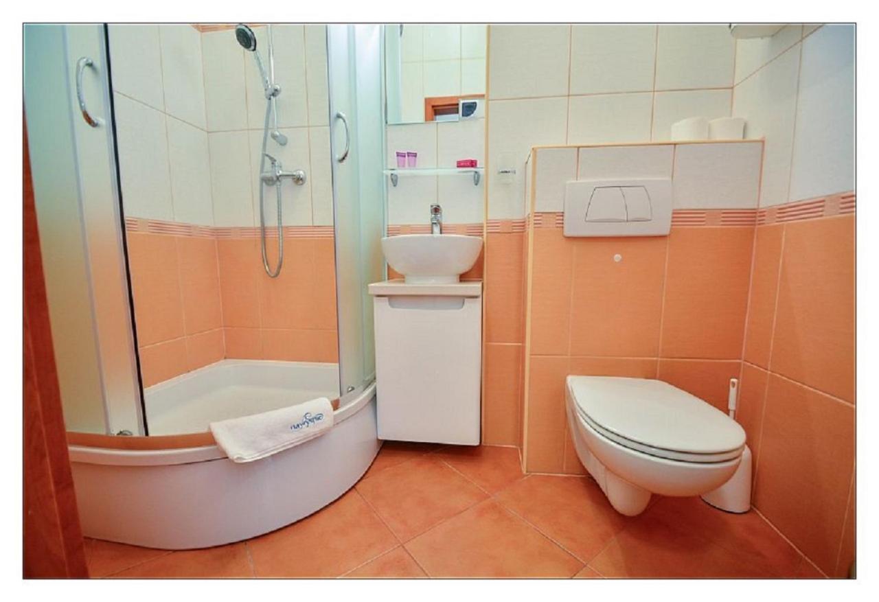 Korona Piastów - Na Wyspie - Parking Apartament Świnoujście